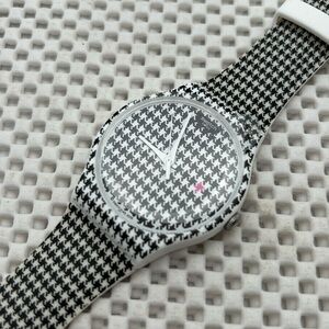 Swatch Watch - SUOW138 - CHICKEN RUN (Pink)